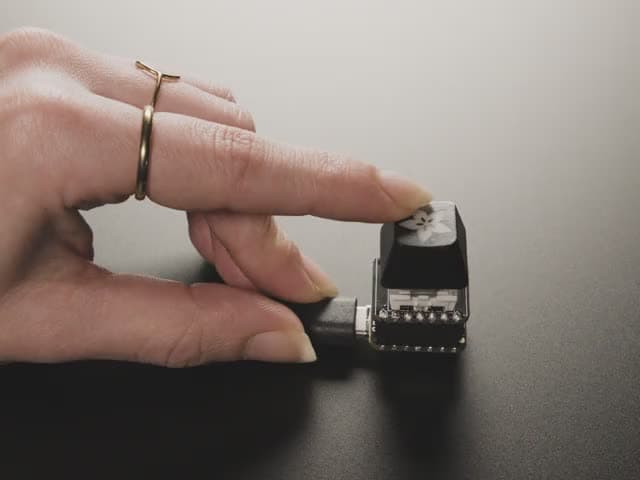 Adafruit NeoKey BFF for Mechanical Key Add-On for QT Py and Xiao